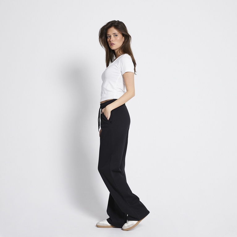 Basic straight sweatpants "Vera" Black